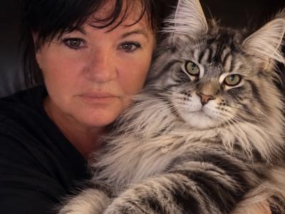 Anita - Cat Breeder - Redding&comma; CA&comma; US
