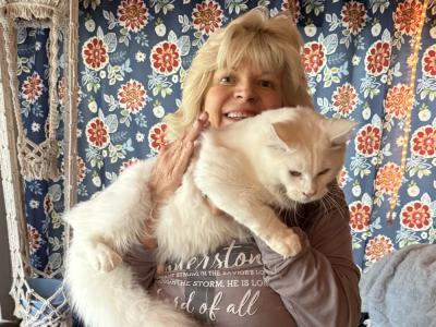 Christine - Cat Breeder - KS&comma; US